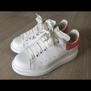Alexander McQueen Oversized Sneaker